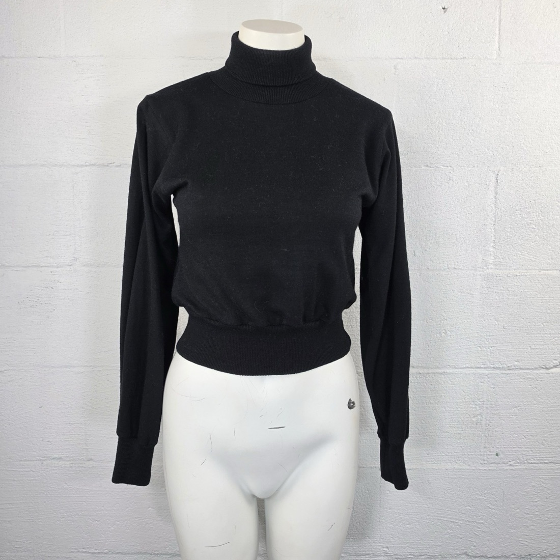 Halston Black fitted turtleneck sweater