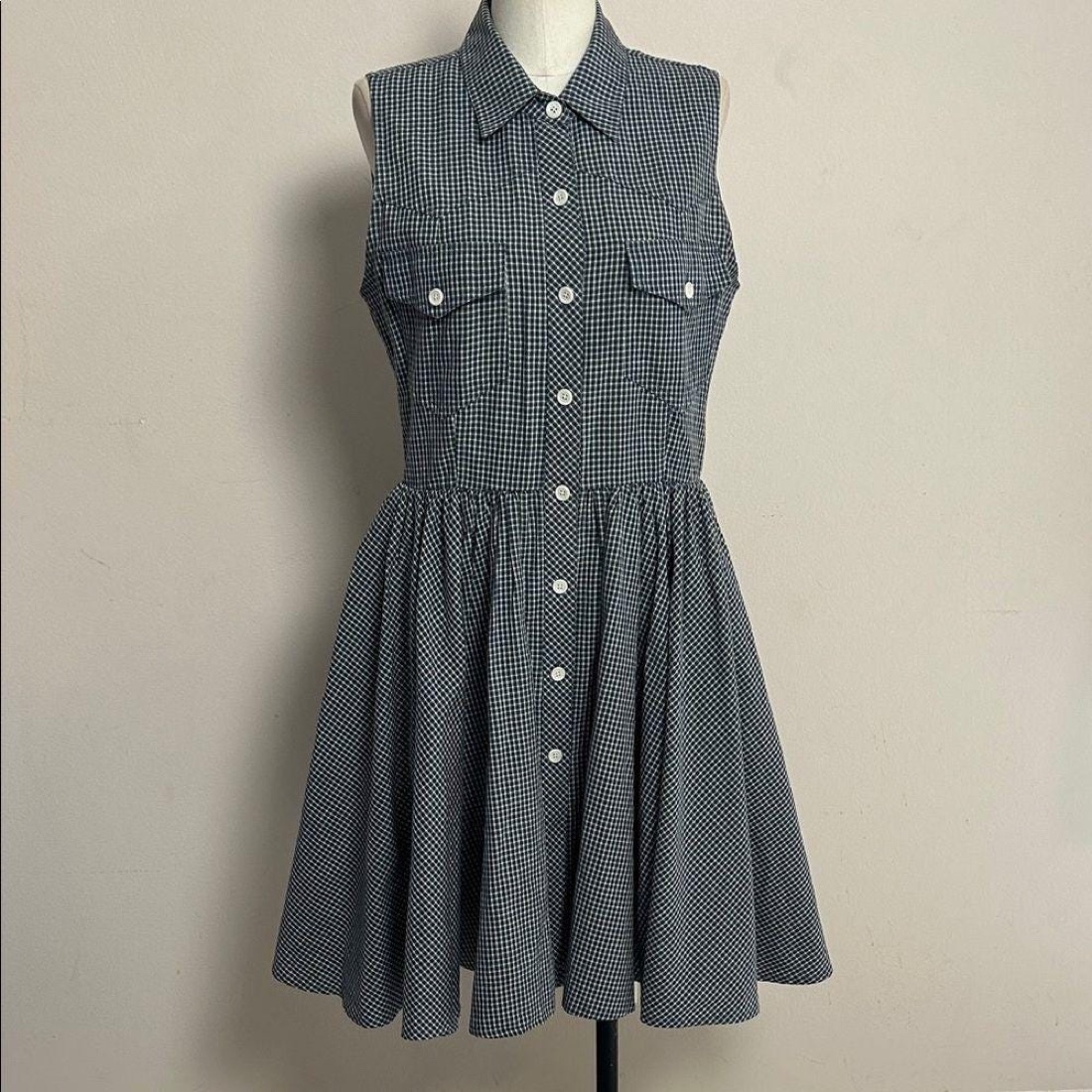 Donna Karan Chambray button-front sleeveless dress