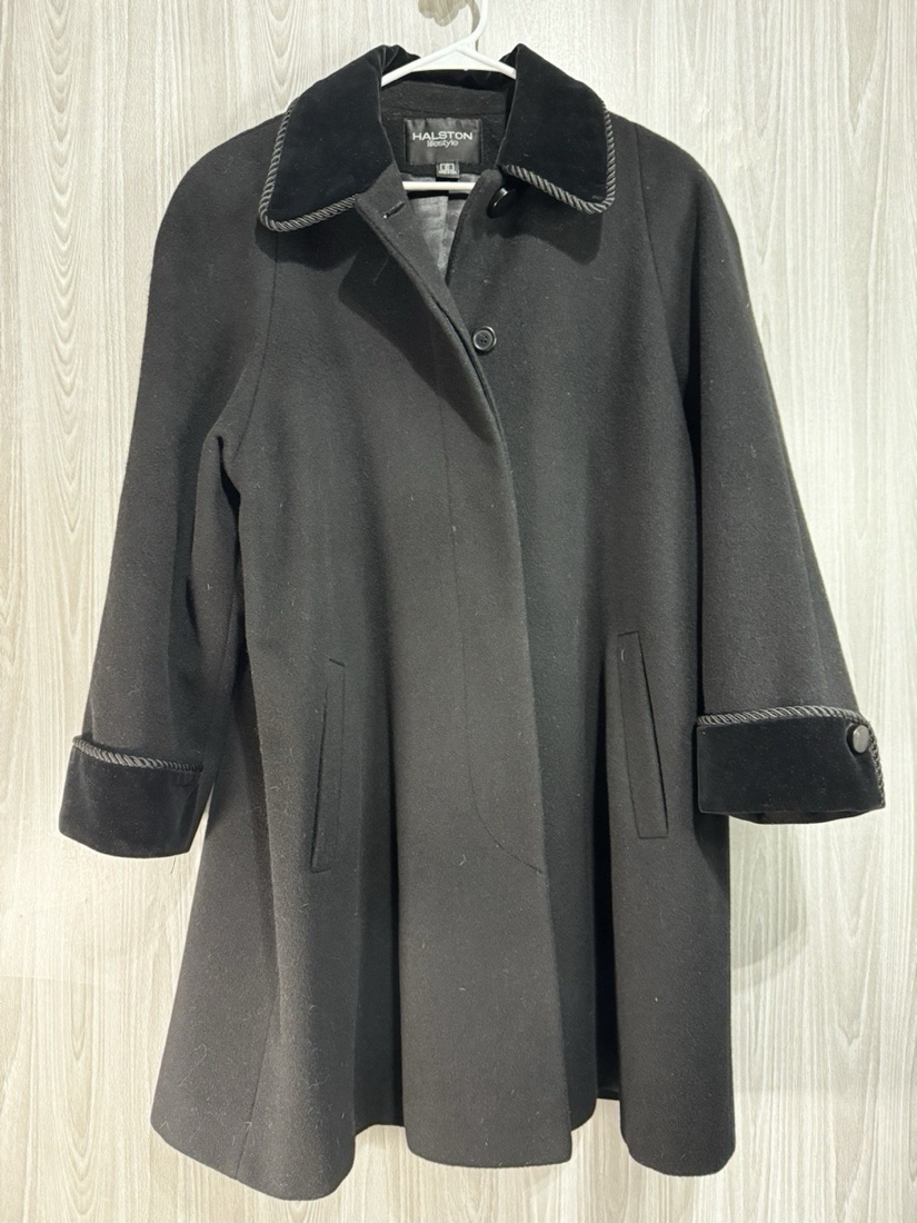 Halston Charcoal wool coat with velvet collar